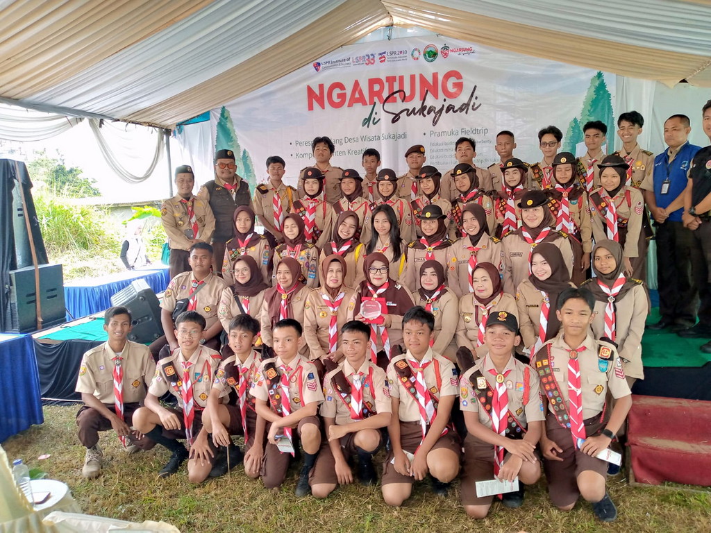 Mahasiswa LSPR dan Siswa Pramuka Angkat Potensi Edukasi Desa Wisata di Bogor