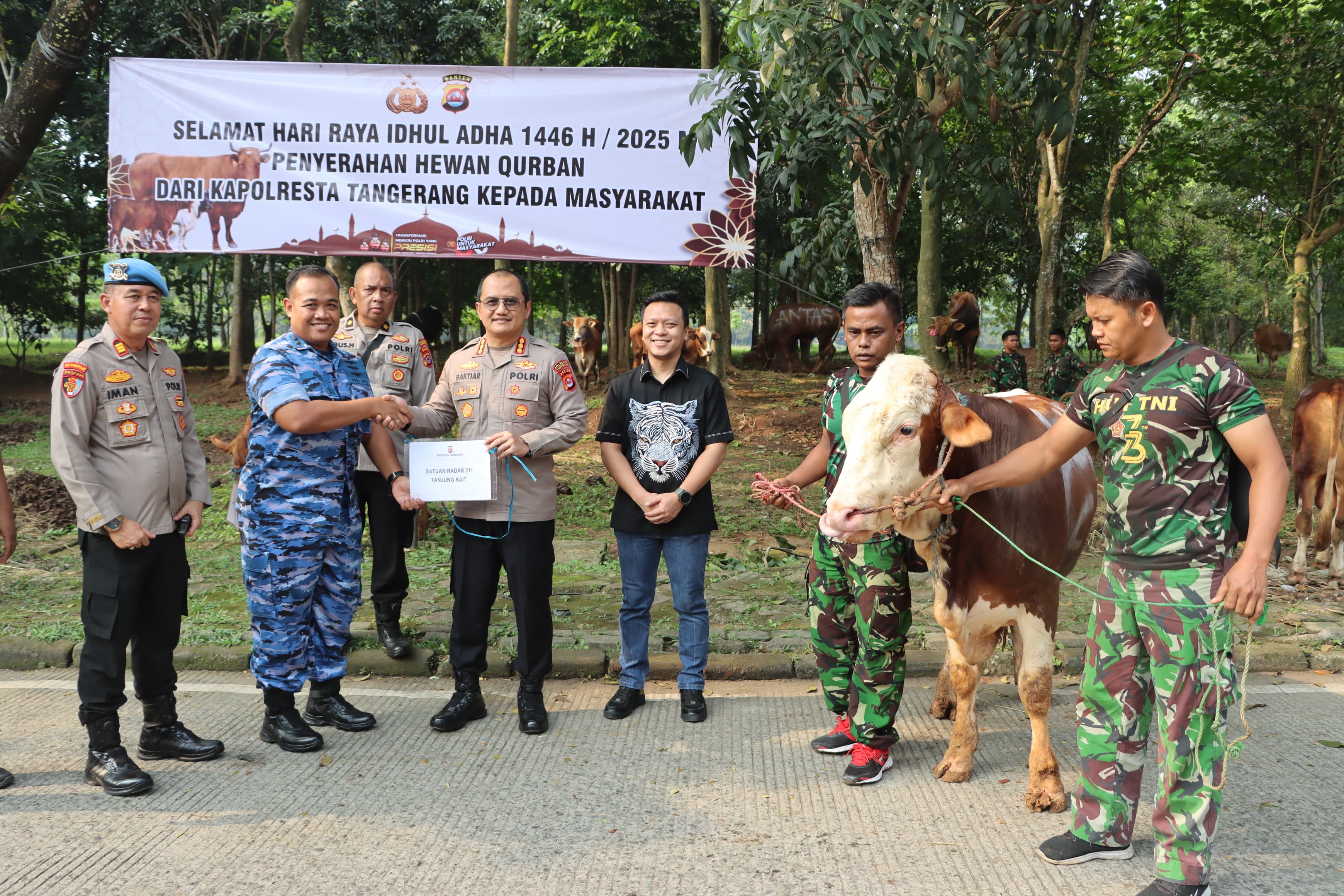 Polresta Tangerang Gelar Pendistribusian Hewan Qurban, Wujud Kepedulian Polri kepada Masyarakat