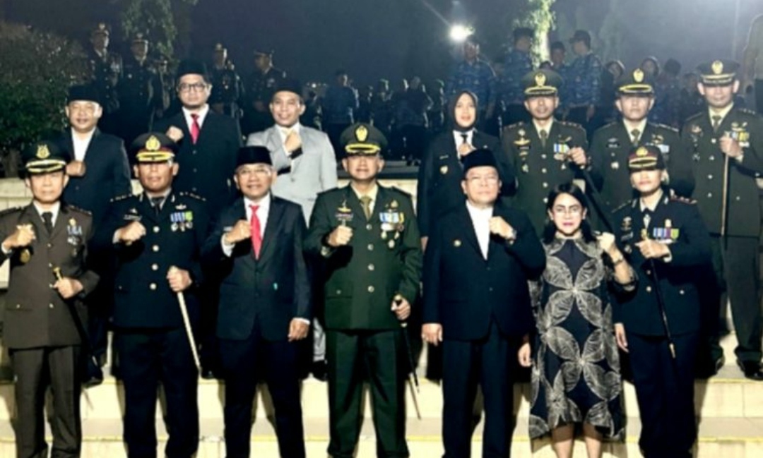 Walikota Siantar Bersama Forkopimda Plus  Hadiri  Apel Kehormatan dan Malam Renungan Suci Peringatan HUT RI ke