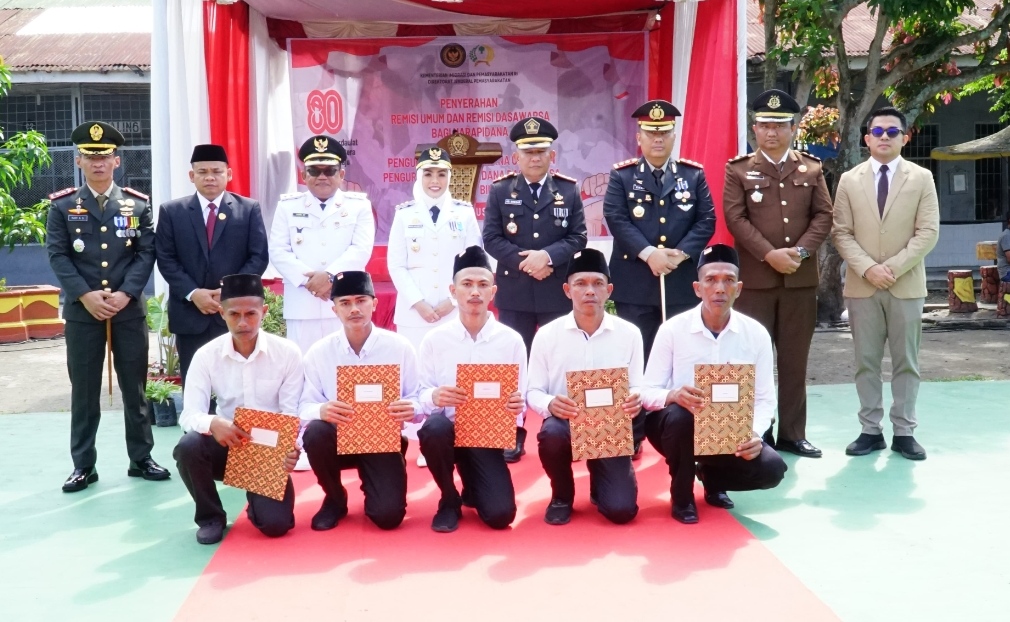 Bupati Labuhanbatu Berikan Remisi Kepada Warga Binaan Lapas Rantauprapat 