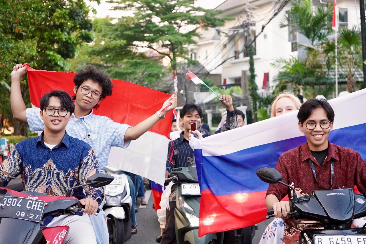 Blogger Indonesia Luncurkan Komunitas ‘Rusfluence’ di Hari Bendera Rusia