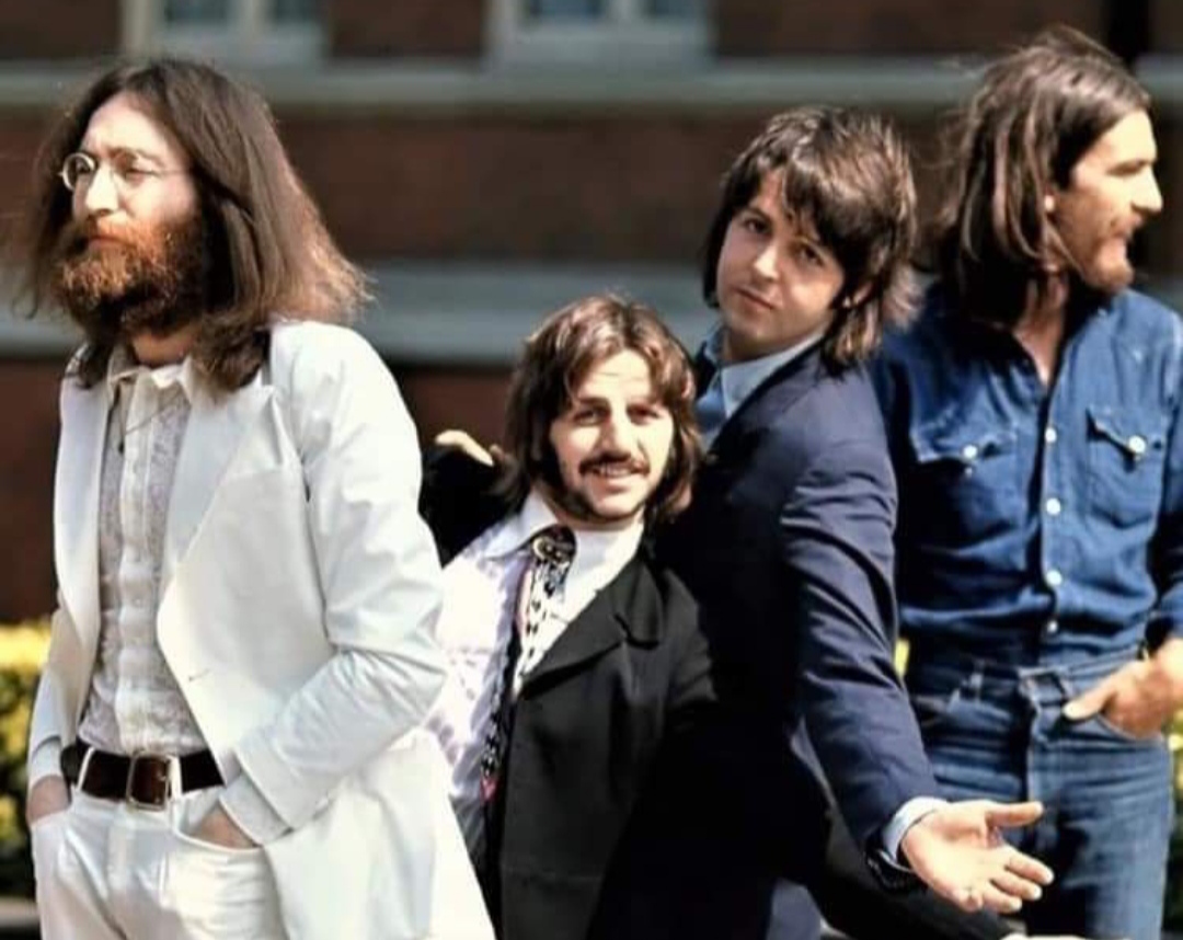 Catatan Sejarah, The Beatles Cetak 600 Juta Album dan Urutan Pertama Dalam 175 Minggu di Tangga Nada