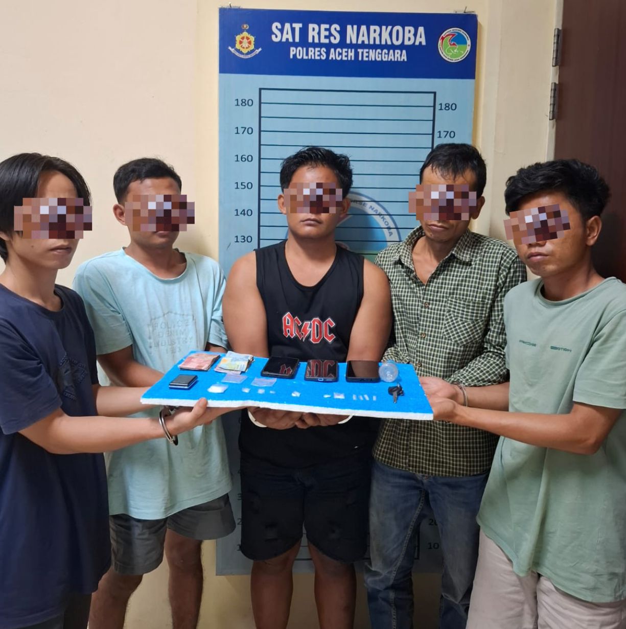 Polres Aceh Tenggara Tangkap 5 Pelaku Jaringan Narkoba, 8 Bungkus Sabu dan Uang Tunai Diamankan
