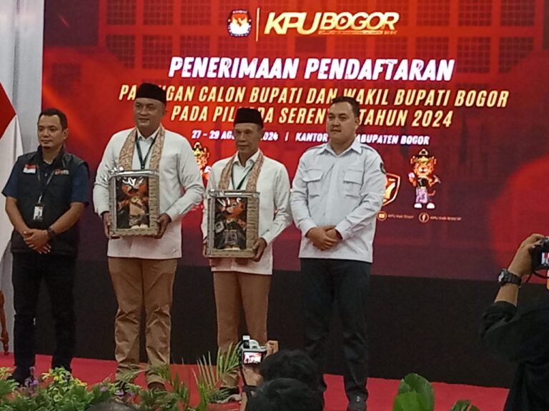 Rudy Susmanto dan Jaro Ade Resmi Daftar sebagai Pasangan Calon Bupati dan Wakil Bupati Bogor di Pilkada 2024