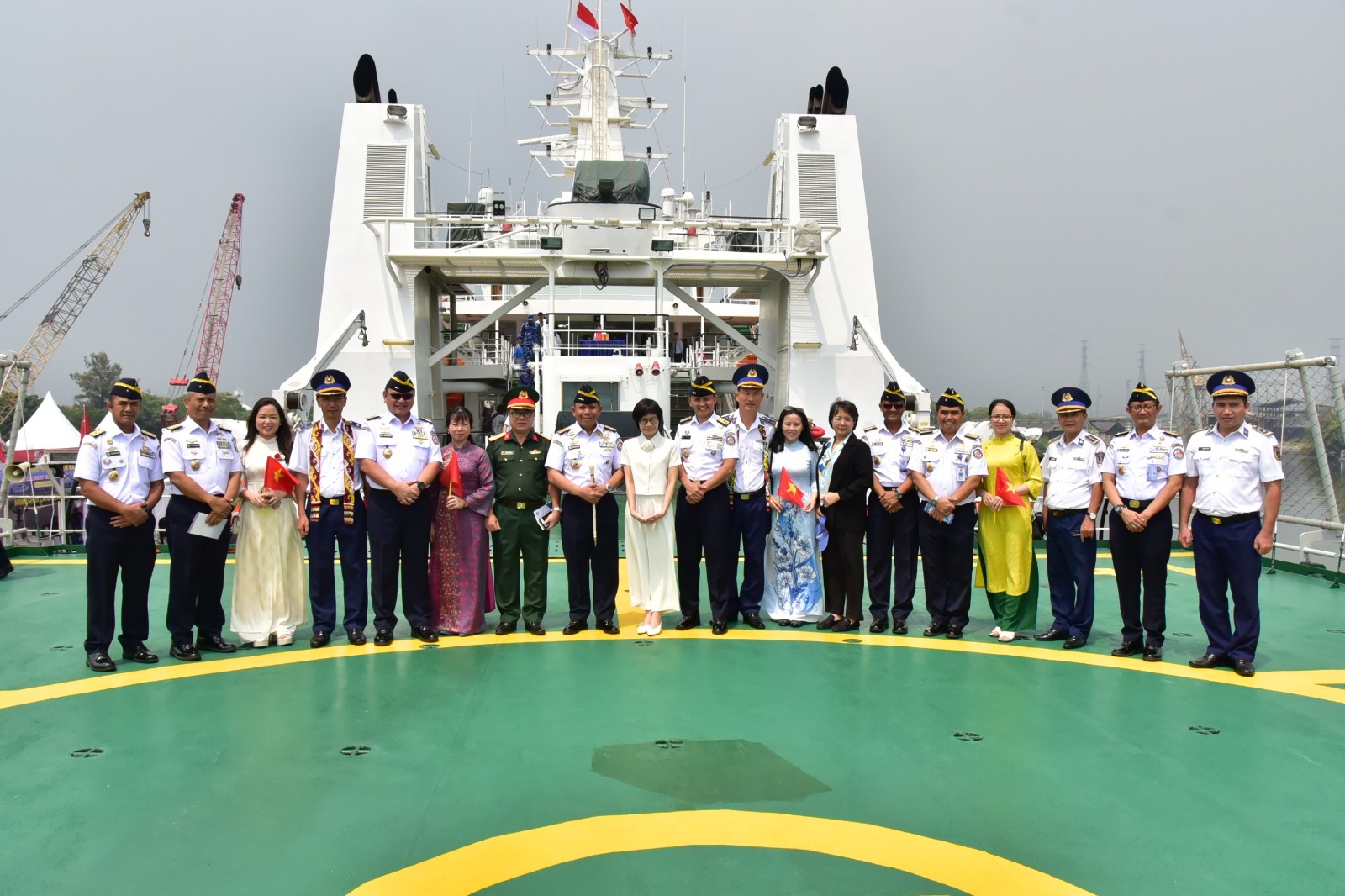 Bakamla RI Sambut Kapal Vietnam Coast Guard di Tanjung Priok