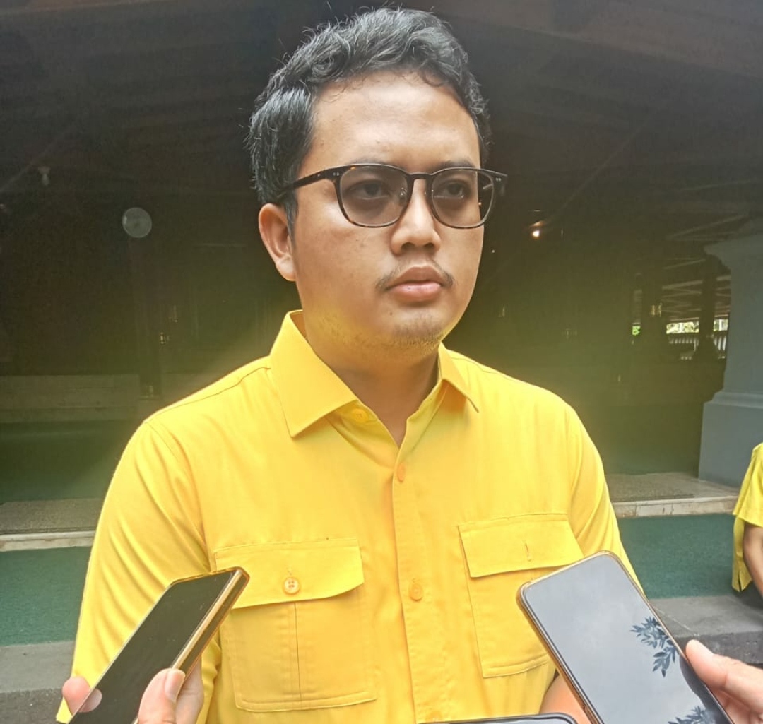 Dalam Rangka Hari UlTAH Partai Golkar Ke 61  Karanganyar dan Pati Gelar Ziarah Kebangsaan di Astana Giribangun