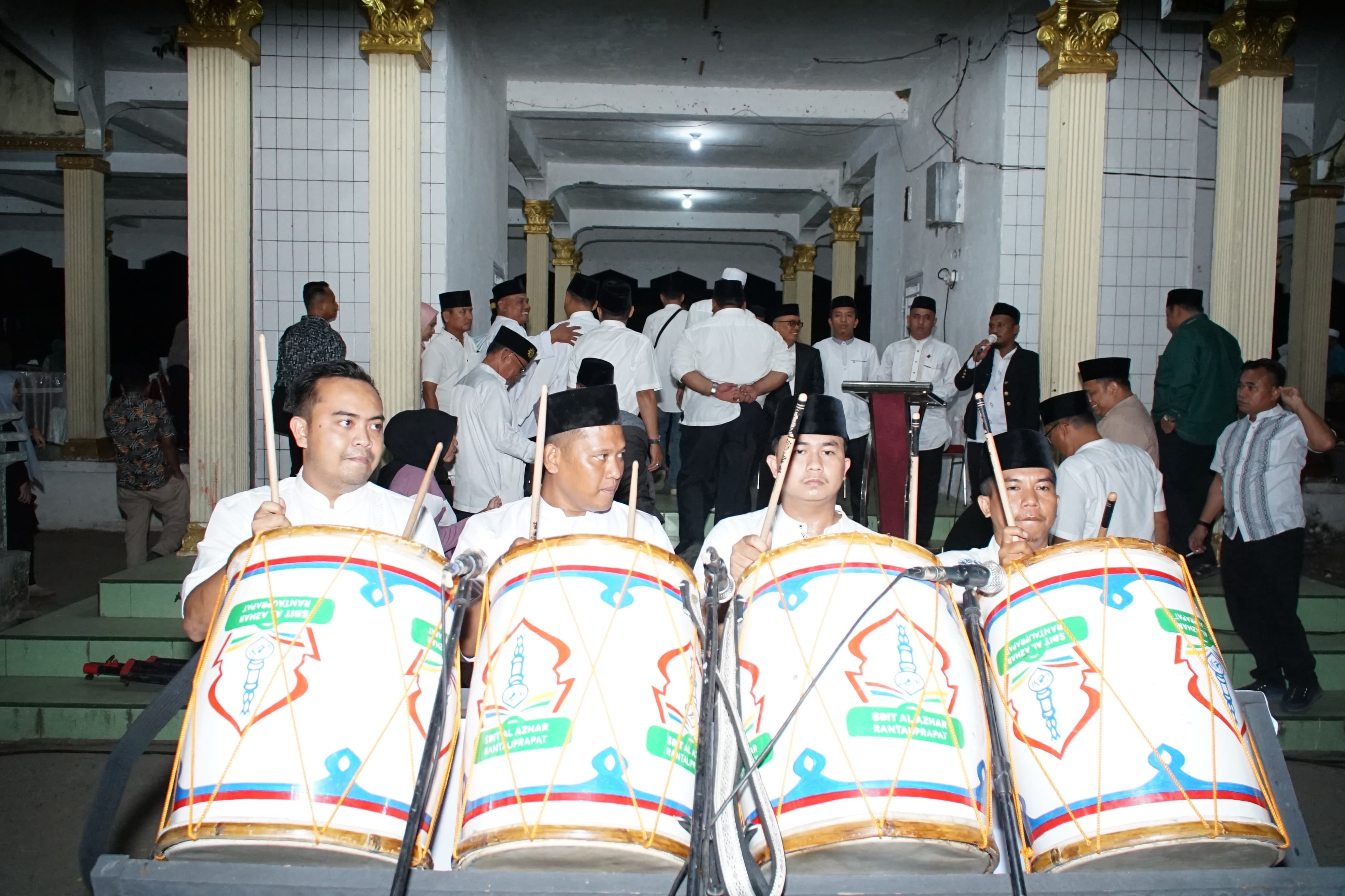 Plt Bupati  Bersama Forkopimda Labuhanbatu Lepas Pawai Takbiran Keliling Idul Adha 1445 H