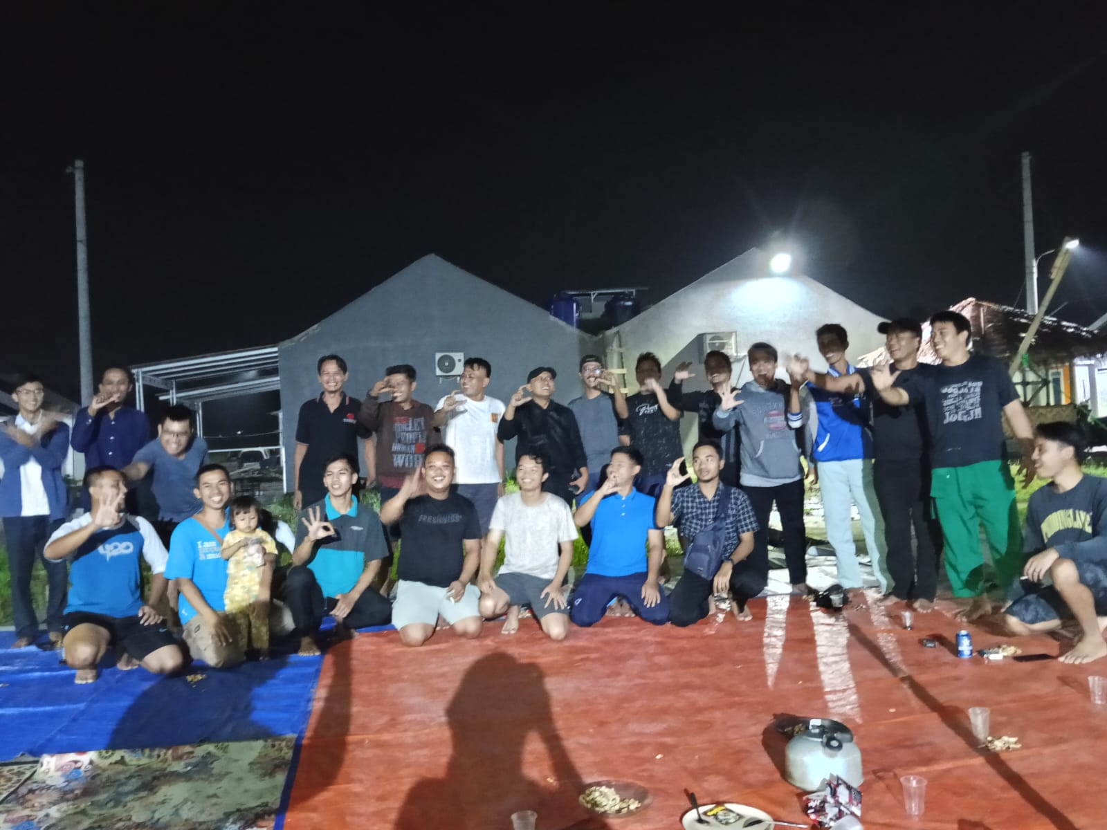 Warga Blok C Ucapkan Selamat Kepada Heri Atas Terpilihnya Menjadi Ketua RT