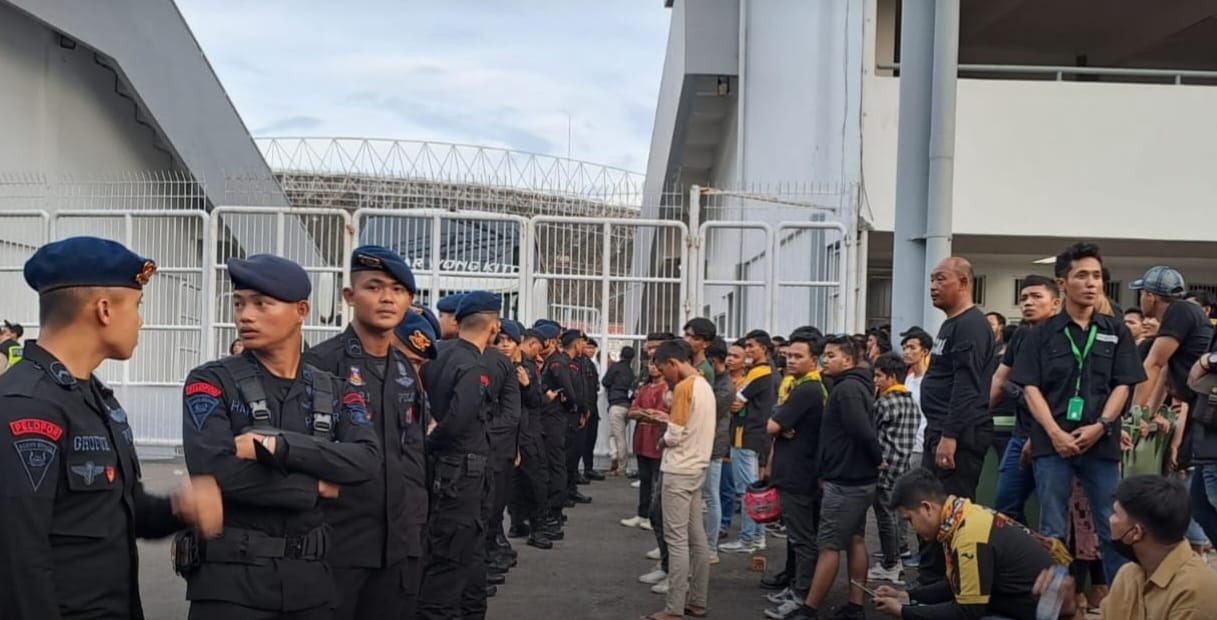 Batalyon A Pelopor Satbrimob Polda Sumsel Terjunkan Personel, Lakukan Pengamanan Sepakbola di Jakabaring