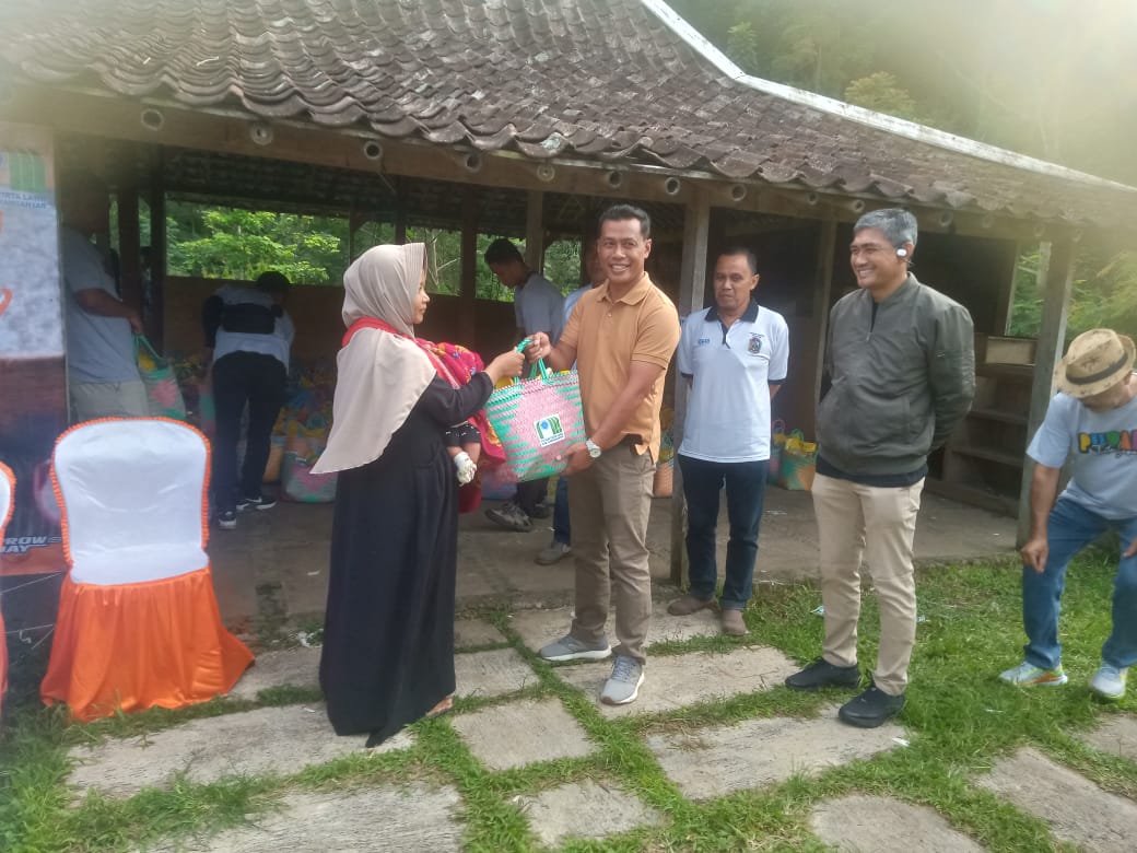 PUDAM Tirta Lawu Karanganyar Di HUT Ke 41 Peduli Pengendalian Inflasi Pangan Gelar Baszar Pangan Murah