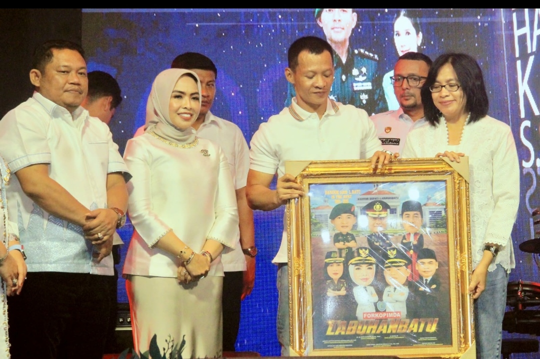 Bupati dan Wakil Bupati Labuhanbatu Hadiri Pisah Sambut Dandim 0209/LB