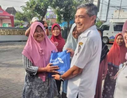 Pemkab Karanganyar Gelar Gerakan Pangan Murah, Ribuan Sembako Tersalurkan ke Masyarakat 