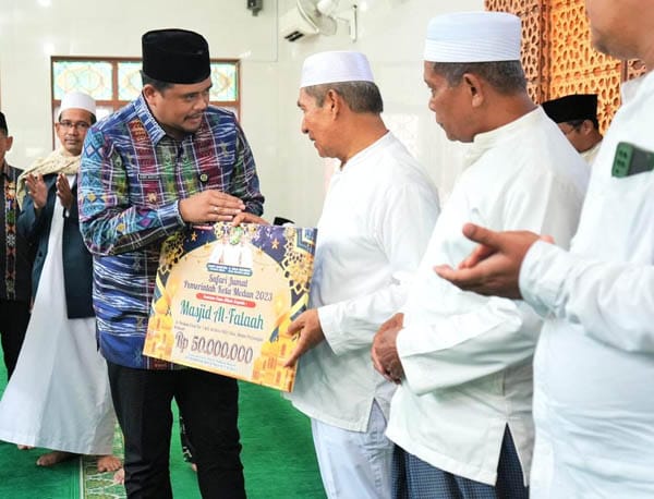 Wali Kota: Masjid Harus Jadi Wadah Pererat Hubungan Antar Manusia dan Allah