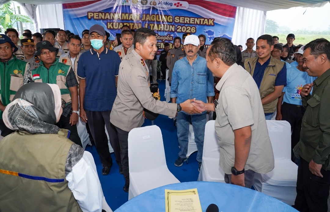 Untuk Ketahanan Pangan Kapolda Jateng Bersama Forkopimda Karanganyar Tanam Jagung Serentak Kuartal 1 2026 