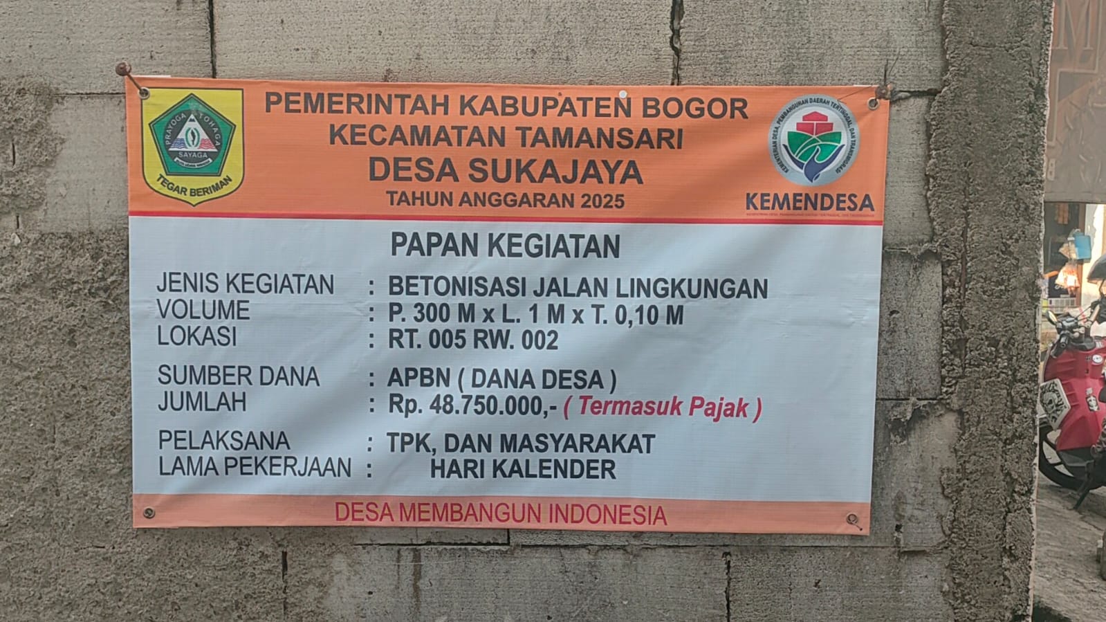 Betonisasi Jalan Lingkungan Desa Sukajaya Tingkatkan Mobilitas Warga