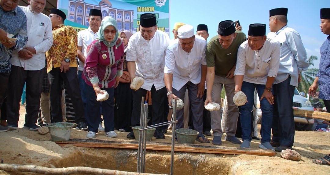 Plt. Bupati Labuhanbatu Letakan Batu Pertama Pembangunan Ponpes Al- Haramain 