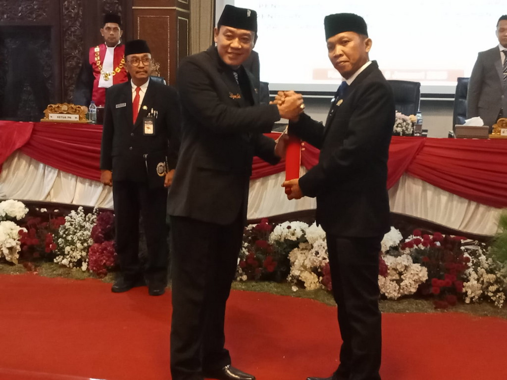 Supriyanto Dilantik Sebagai Wakil Ketua DPRD Karanganyar dan Suwanto Dilantik Menjadi Anggota PAW