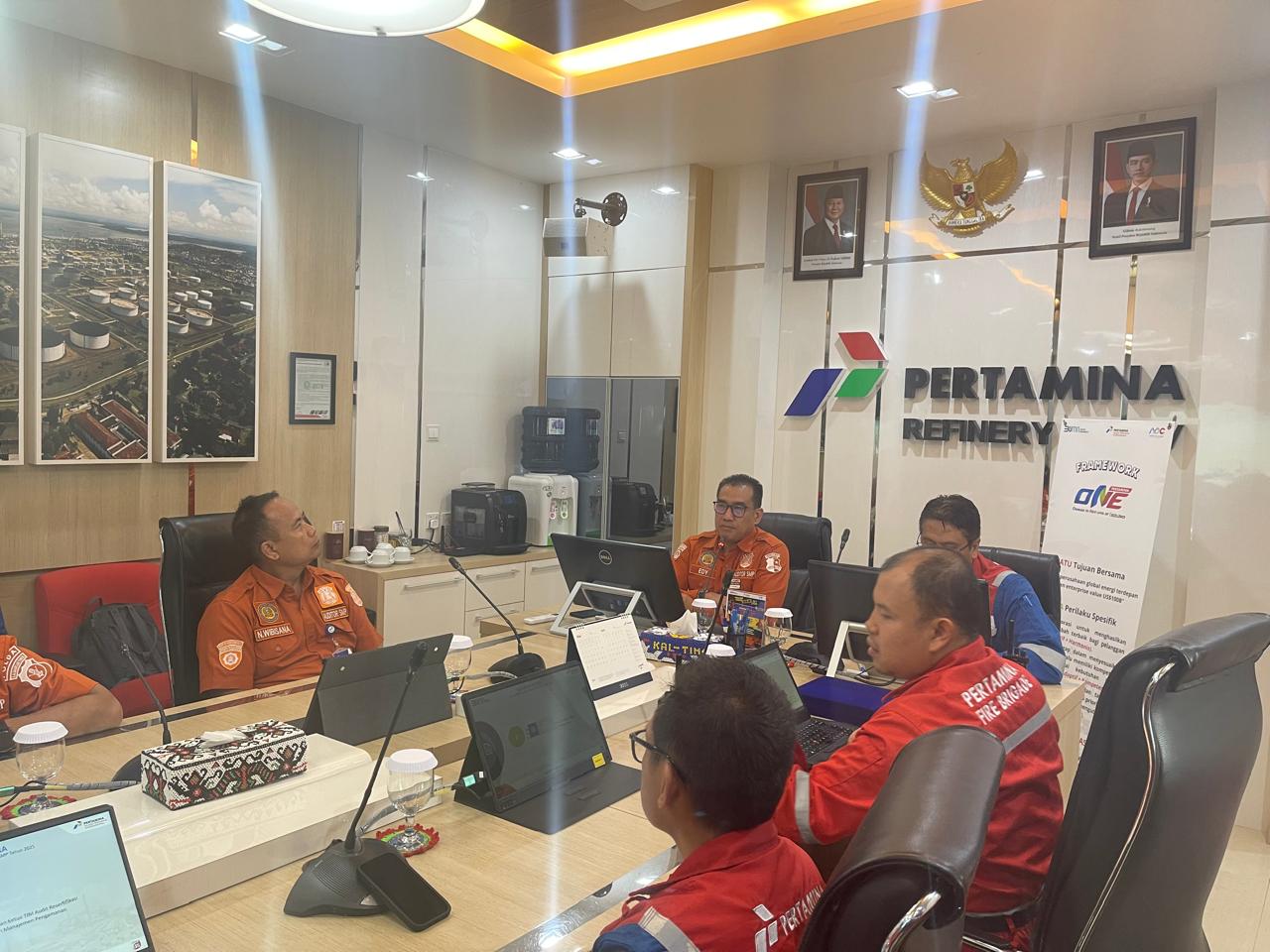 Baharkam Polri Serahkan Hasil Audit SMP: PT. KPI RU V Balikpapan Lolos dengan Predikat “Gold”