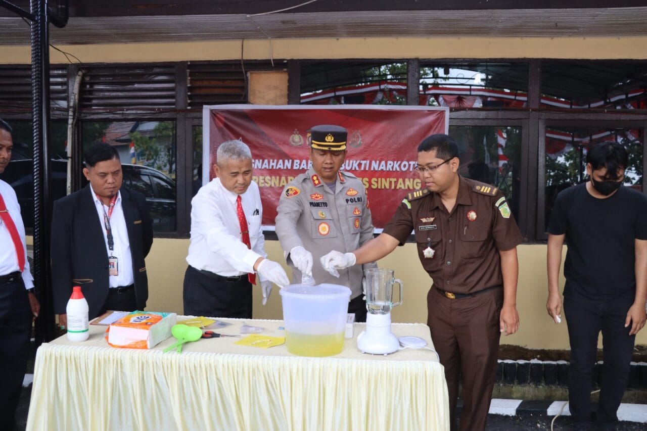 Pengungkapan Kasus Narkotika di Wilayah Hukum Polres Sintang Sekaligus Pemusnahan Barang Bukti Narkoba