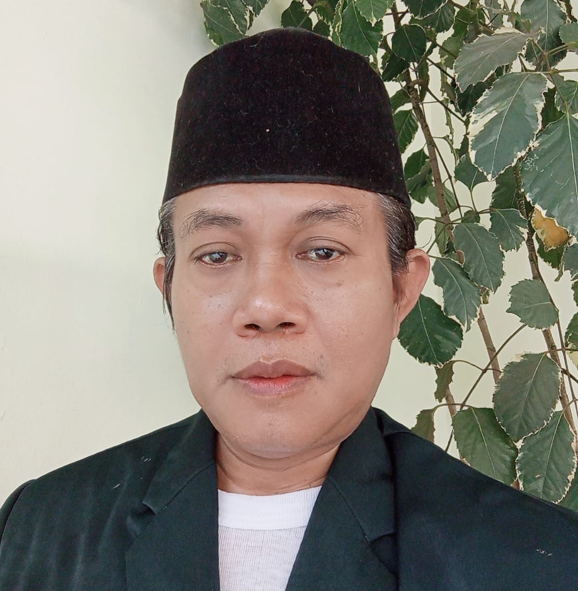 Kyai Edi Wibowo Minta Gubernur Andra Soni Tindak Tegas Penyebar Berita Bohong Soal Sekda Defenitif