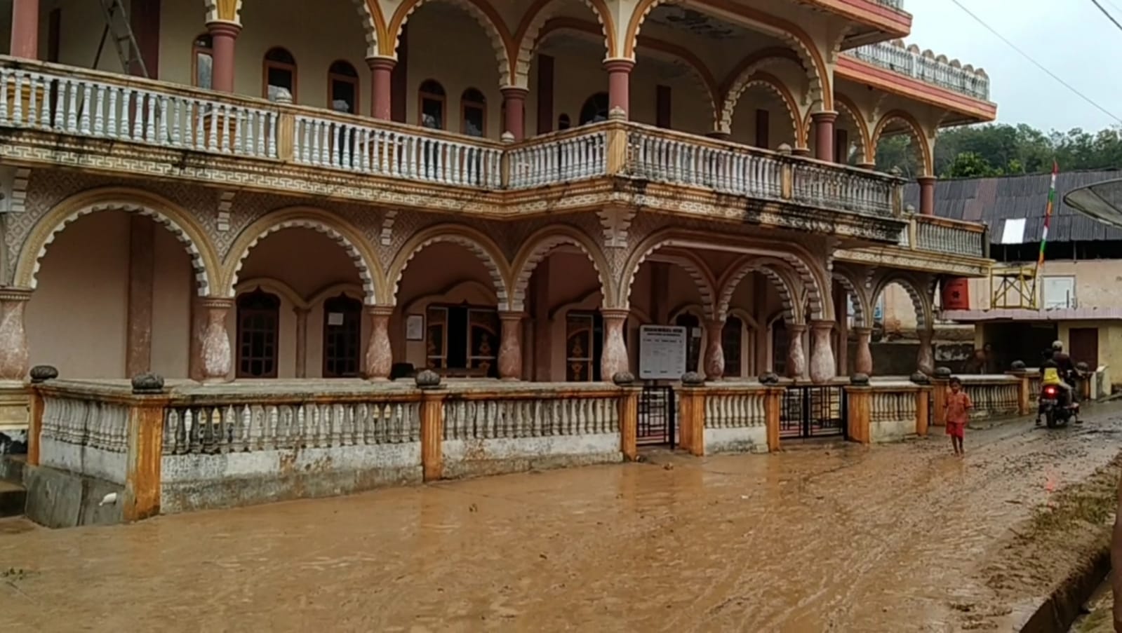 Desa Jambur Kecamatan Panyabungan Utara Mandailing Natal Dilanda Banjir