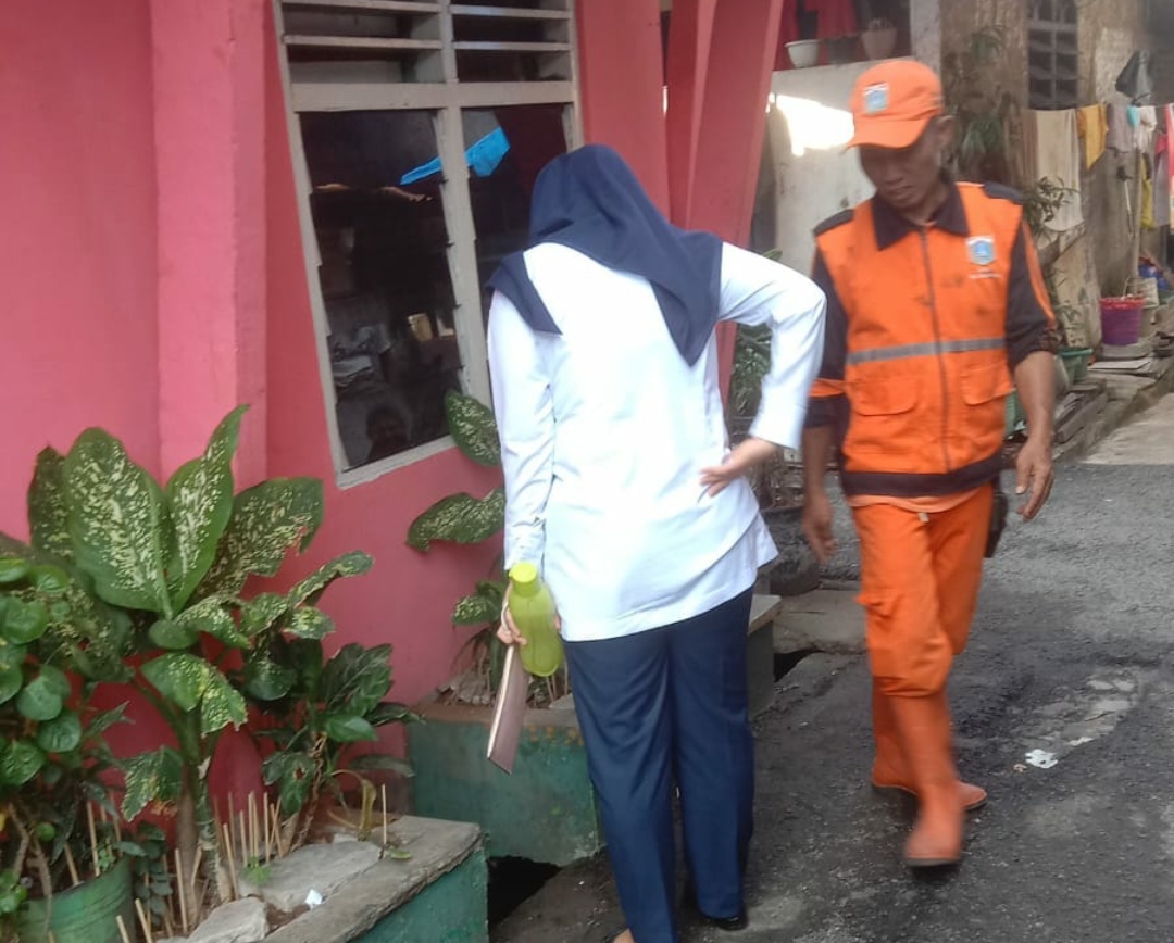 Lapor ke Lurah, Niscaya 1 x 24 Jam Petugas PPSU, Petugas Elitis Tingkat Kelurahan Turun Membereskan Masalah