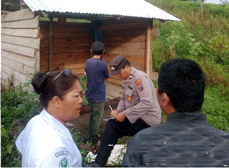 Seorang Petani Gantung Diri di Gubuk Ladangnya, Jenazah Diserahkan Polsek Panei Tongah kepada Keluarga