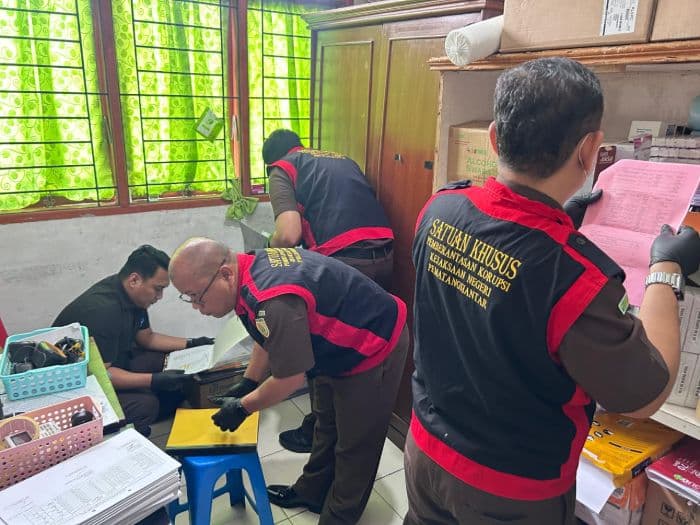 Kejari Siantar Temukan Indikasi Pungli, Puskesmas Kahean Digeledah