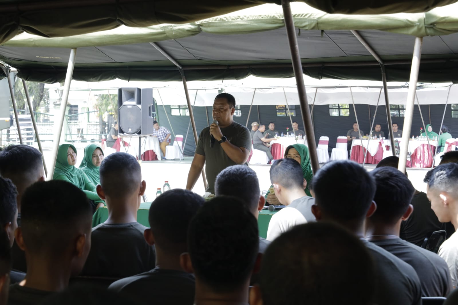 Mayjen TNI Farid Makruf Olahraga Bareng Prajurit, Persit dan PNS se-Malang Raya