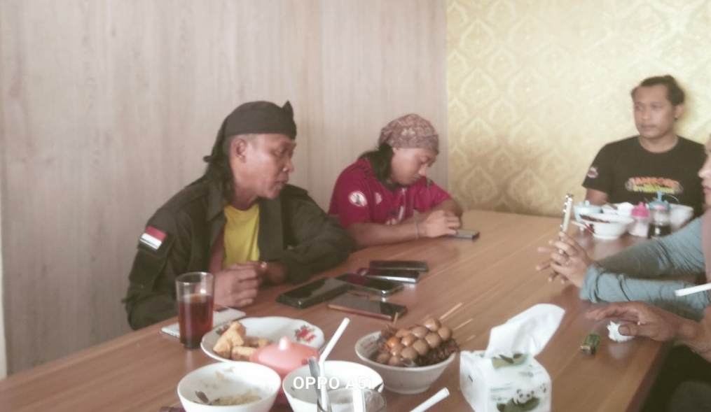 Relawan Jagalawu Sebut Logistik Pemadaman Lereng Lawu Mengandalkan Donatur
