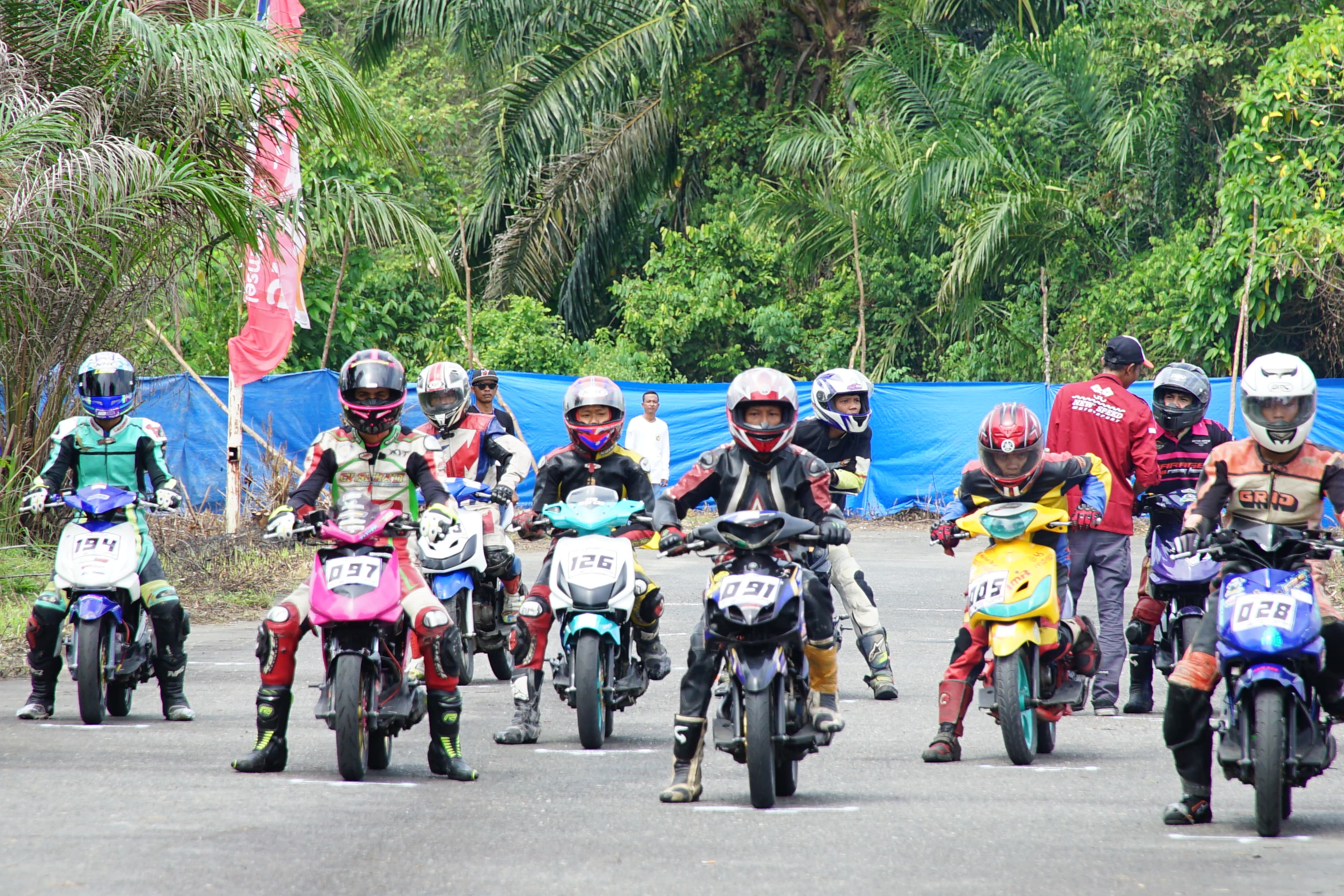 Plt Bupati Buka Kejuaraan Road Race Piala Ketua KNPI Kabupaten Labuhanbatu