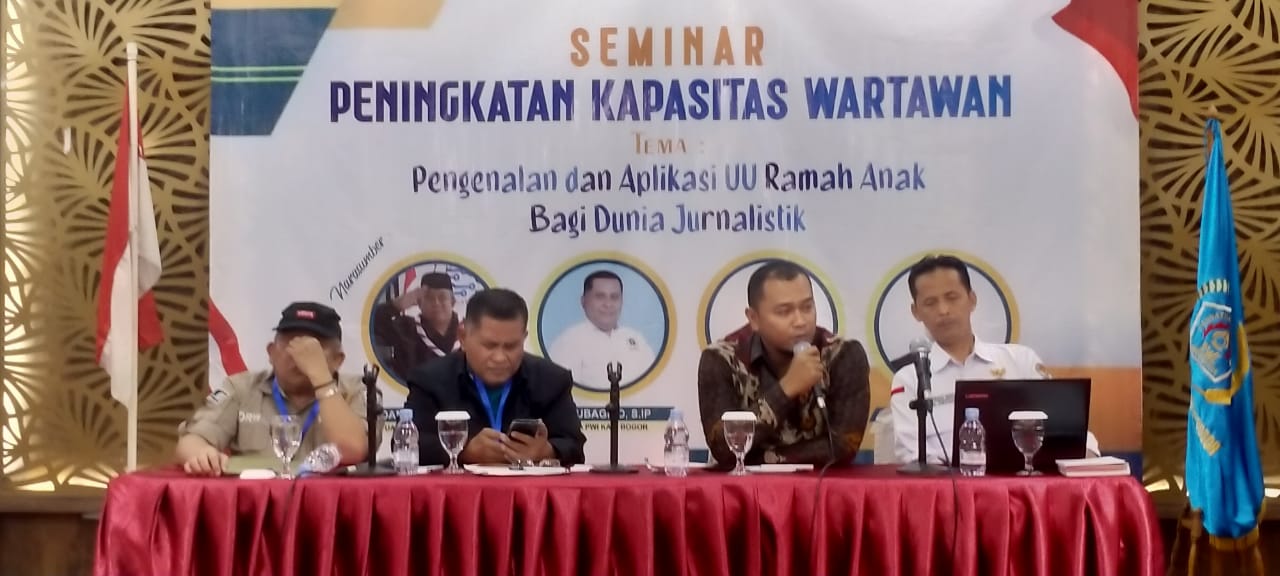 PWI Kabupaten Bogor Menggelar Seminar Tahun 2024 di M One Hotel