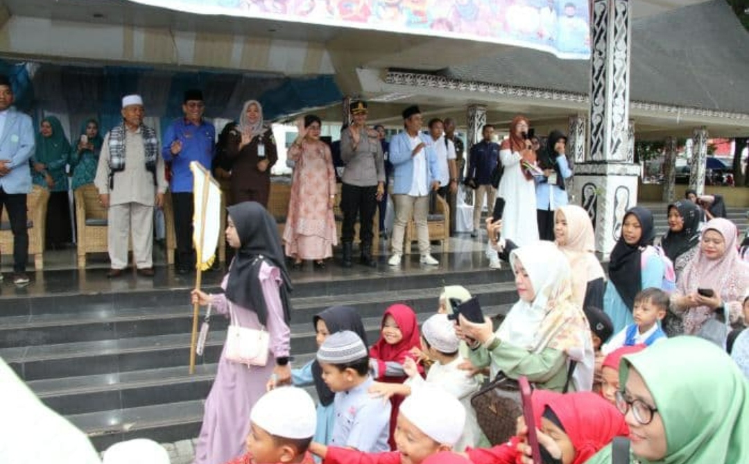 1.100 Pelajar Meriahkan Pawai Ta’aruf FASI ke-13 di Pematangsiantar