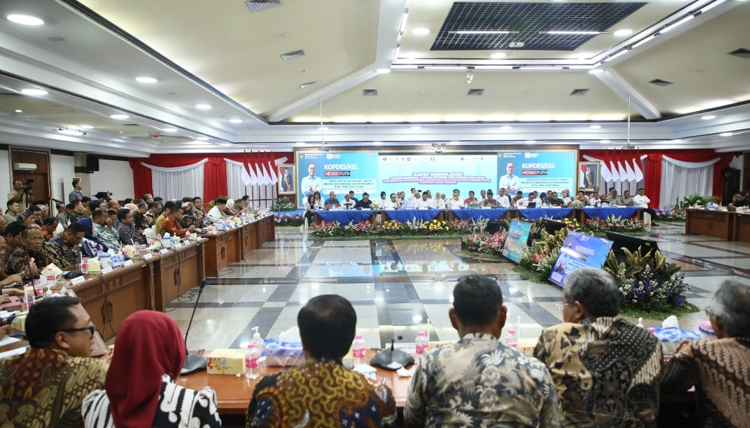 Gubernur Pimpin Rapat Konsolidasi Strategis untuk Pemberdayaan Desa dan Ketahanan Pangan