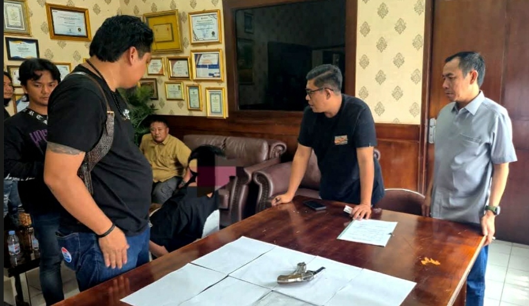 Ketum PWDPI Desak APH Bongkar Aktor Utama Bank Keliling Ilegal, Telusuri Asal Senjata Tajam dan Peluru