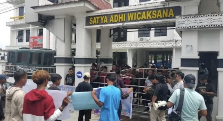 Kejari Dituntut Usut Dugaan Korupsi Baju Olahraga di Dinas Pendidikan Simalungun