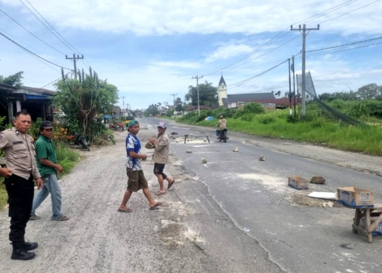 Polsek Raya Amankan Empat Pria Komplotan Pelaku Pungli Jalanan