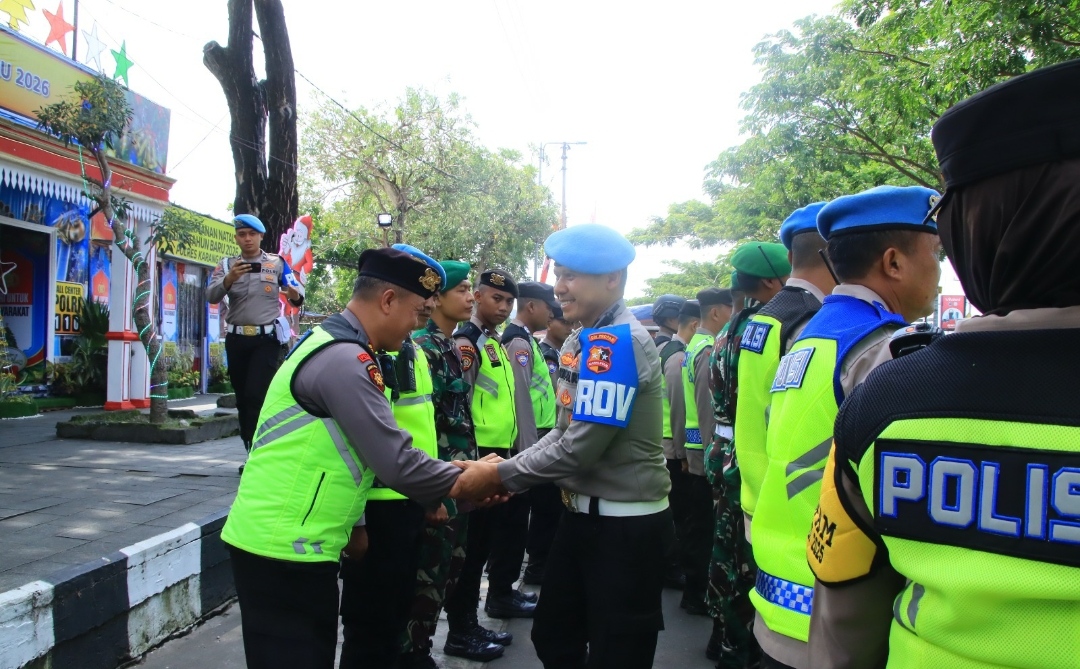 Tim Divpropam Mabes Polri Laksanakan Ops Gaktiplin di Pos Terpadu Operasi Lilin 2025 Polres Karanganyar