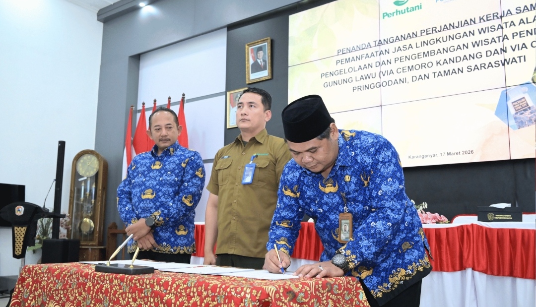 MU Perhutani Dengan  PUD Aneka Usaha Karanganyar, Pengembangan wisata di lereng Lawu 