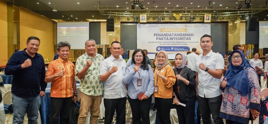Dukung SPMB Bersih, Bupati Labuhanbatu Tandatangani Fakta Integritas Tahun 2025