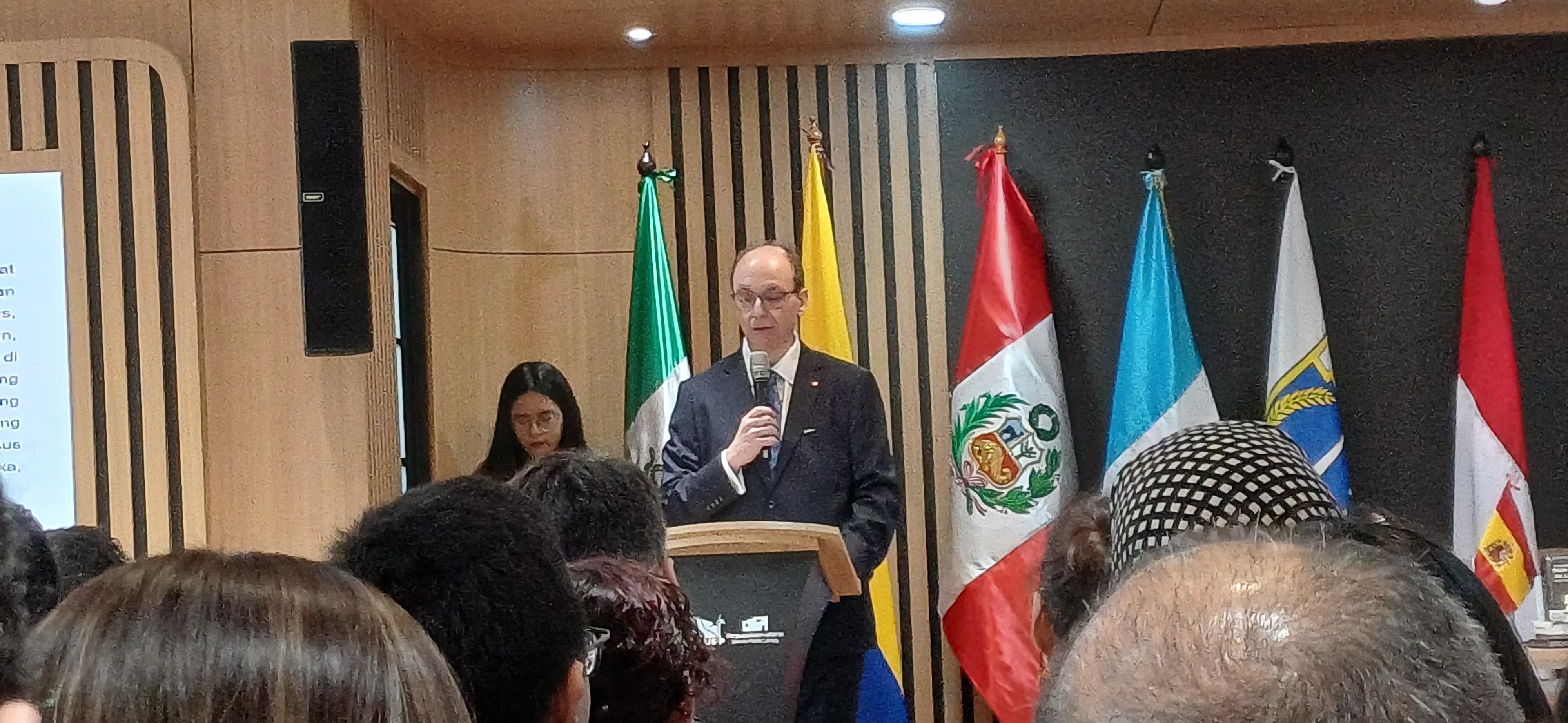 Peringati Hari Bahasa Spanyol Internasional, Indonesia Didorong Tingkatkan Kolaborasi Budaya dan Ekonomi