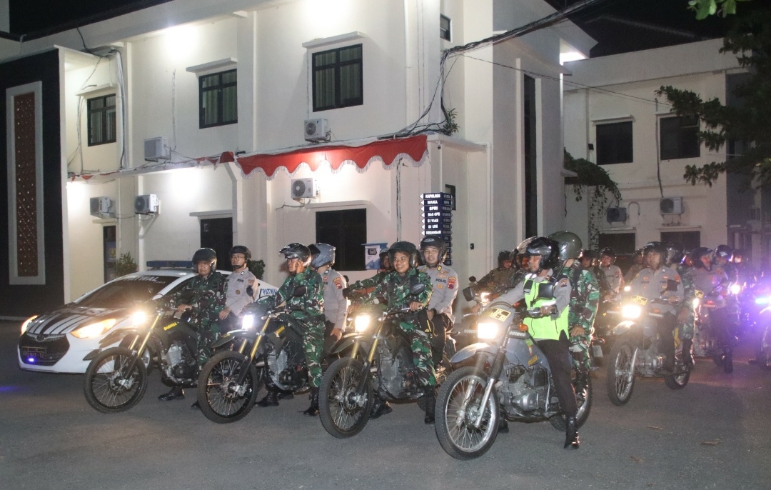 Situasi Kondusif Malam Aman di Karanganyar, TNI-Polri Gelar Apel Siaga dan Patroli