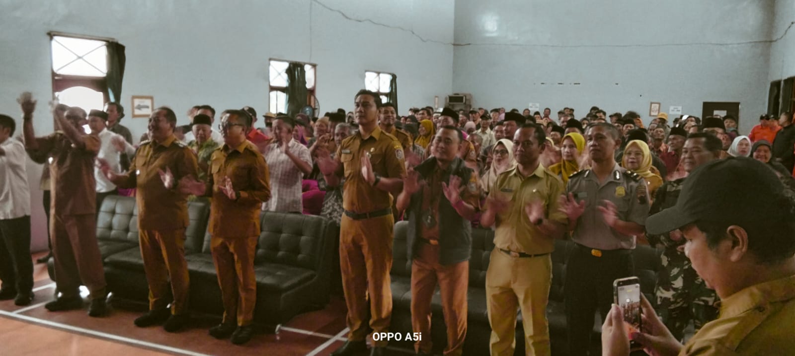 “Sejahtera Wargane, Gawe Tresno Desane”: Desa Berjo Salurkan Bantuan Pangan THR untuk 1.446 KK