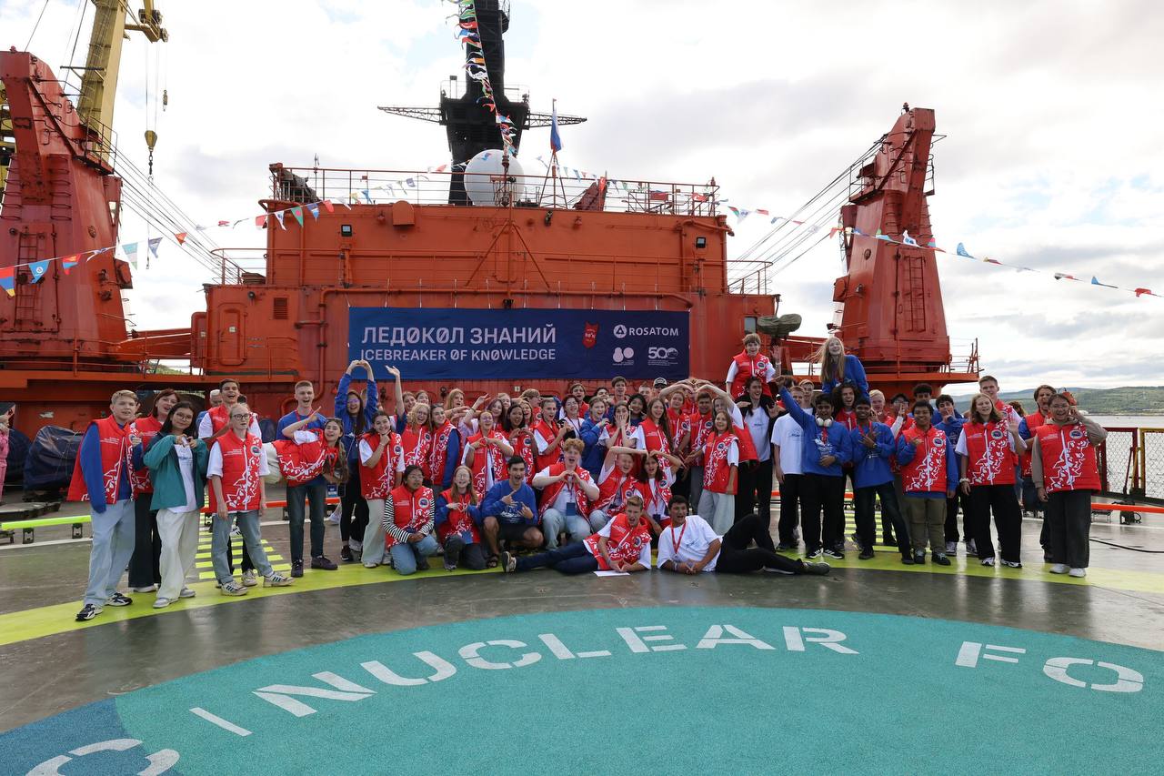 Pelajar Indonesia Rayakan Ulang Tahun di Kutub Utara Bersama Ekspedisi Internasional