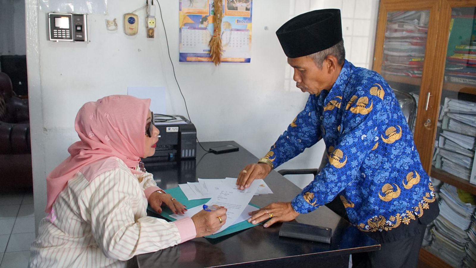 Plt. Bupati Labuhanbatu Tinjau Rapat Pleno Rekapitulasi Tingkat Kecamatan