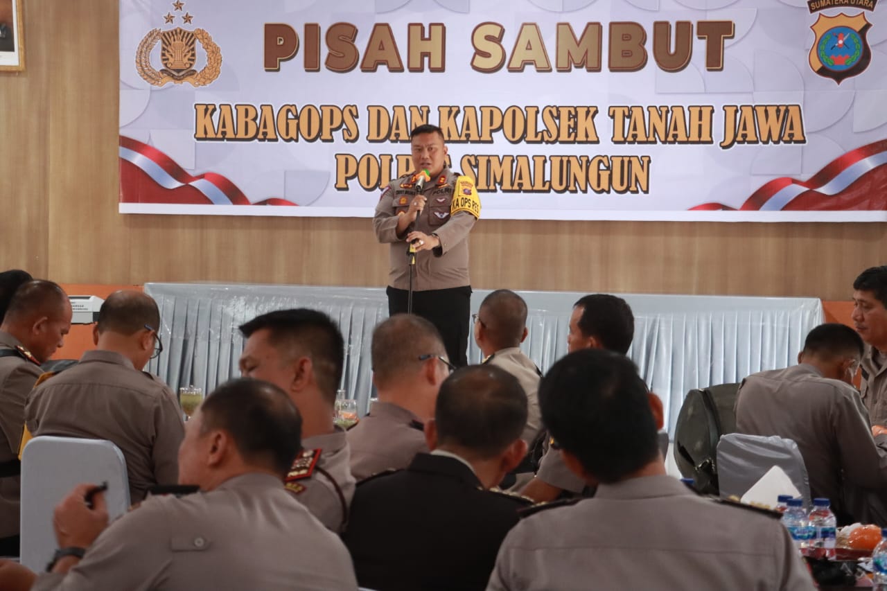 Pisah Sambut Kabag Ops dan Kapolsek Tanah Jawa Polres Simalungun Ditandai dengan Makan Siang Bersama