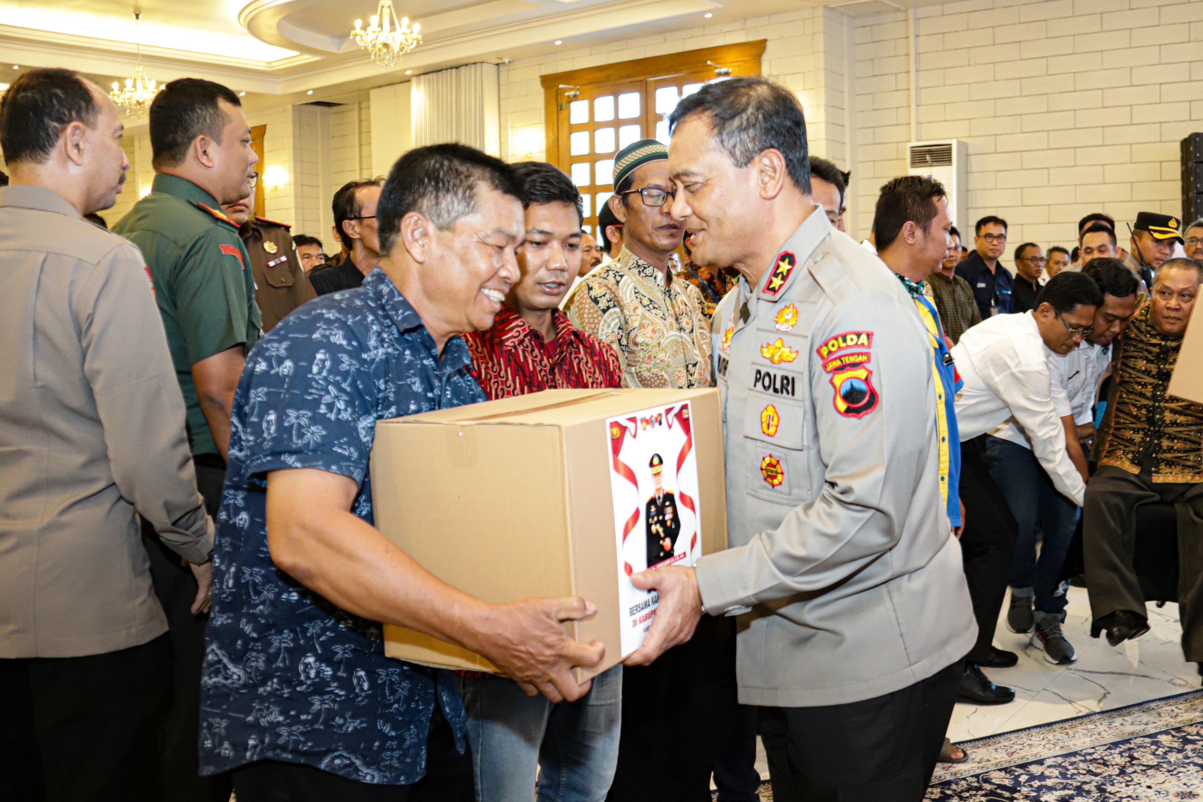 Irjen Pol Ahmad Luthfi Seluruh Komponen Masyarakat Perlu Terlibat Selesaikan Masalah