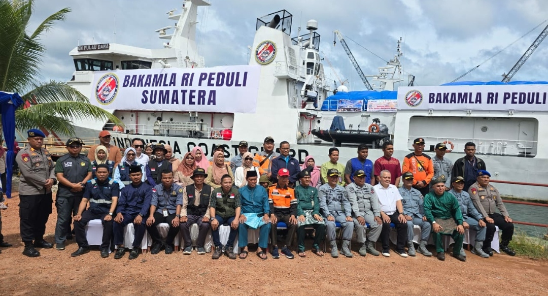 Bakamla RI Kembali Kirim 92,2 Ton Bantuan Kemanusiaan ke Aceh via KN Pulau Dana-323