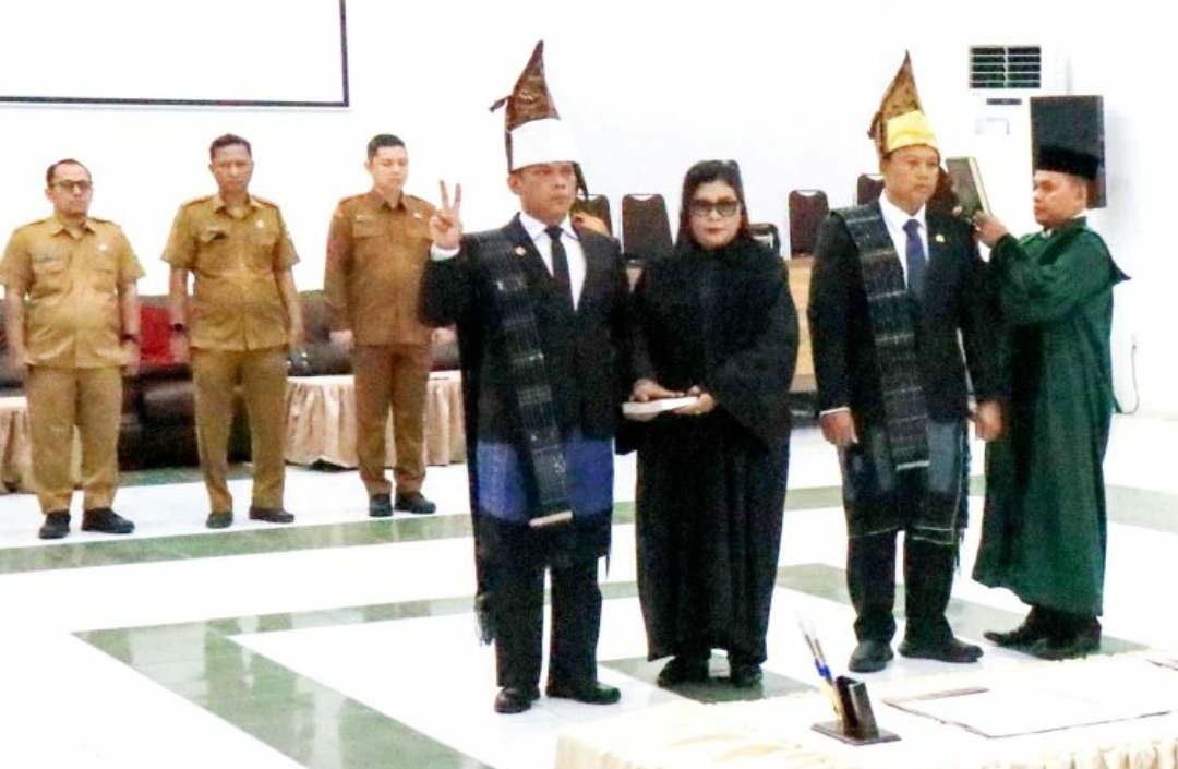 Walikota Siantar Lantik Sekda dan Kadis Damkarmat