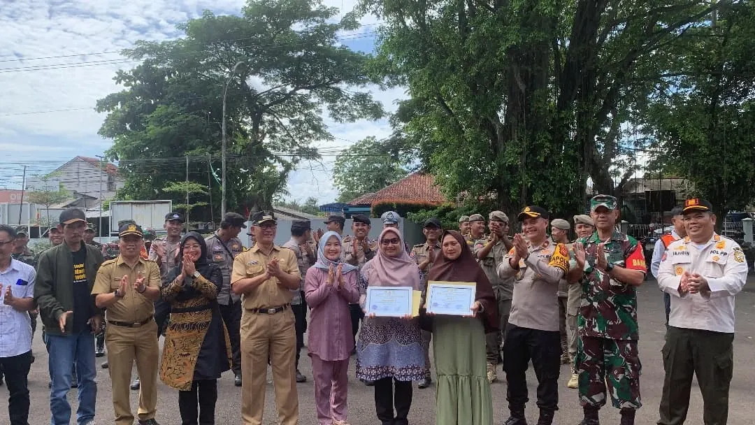 Gagalkan Aksi Pencurian, Dua Emak-emak Diberi Penghargaan oleh Pemkab Bogor